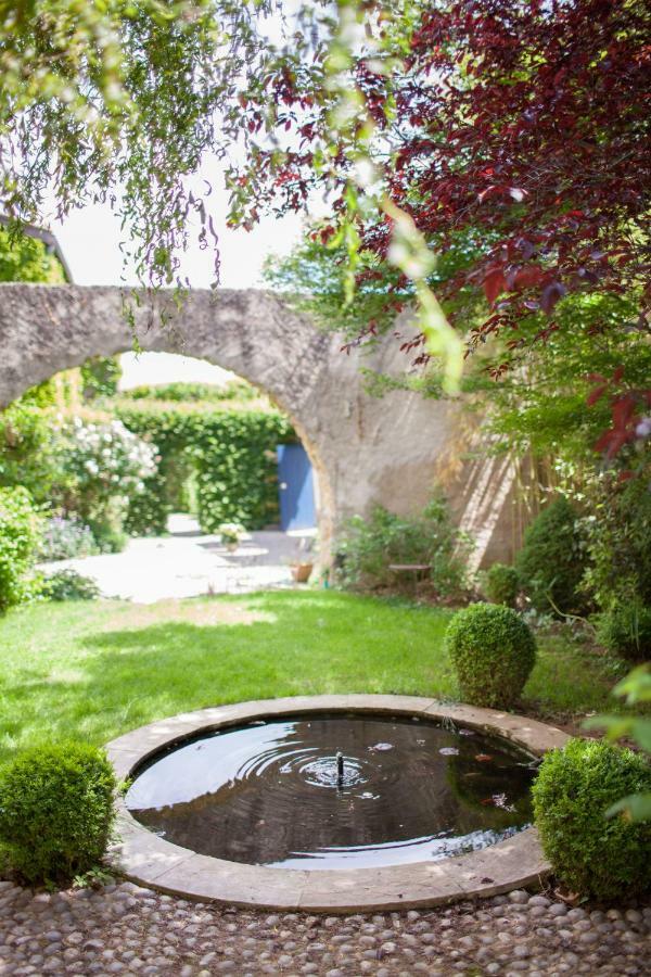 Le Clos Du Perret Chaussan Exterior foto
